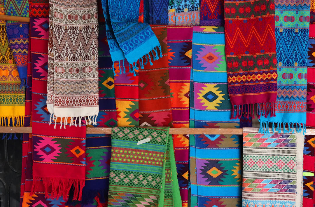 Choisir les Textiles Parfaits pour vos Accessoires