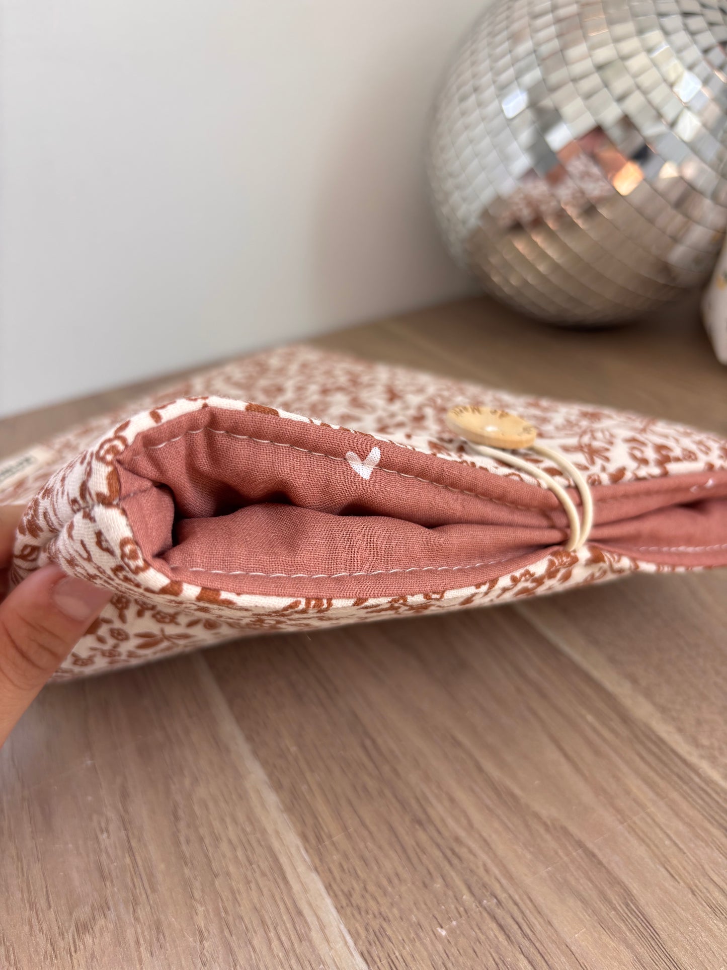 Pochette à livres MIA (Pré-commande)