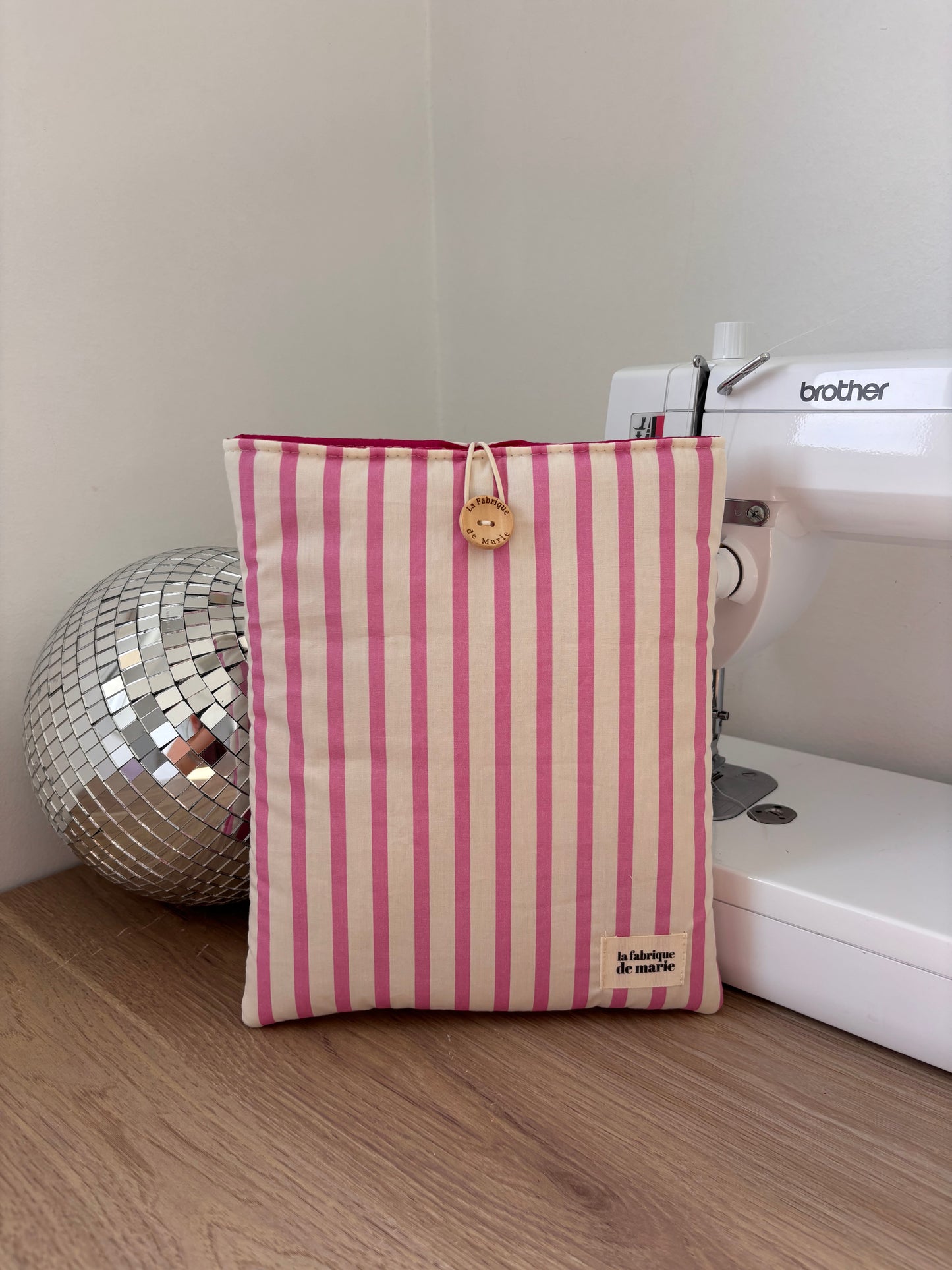 Pochette à livres AVA (Pré-commande)