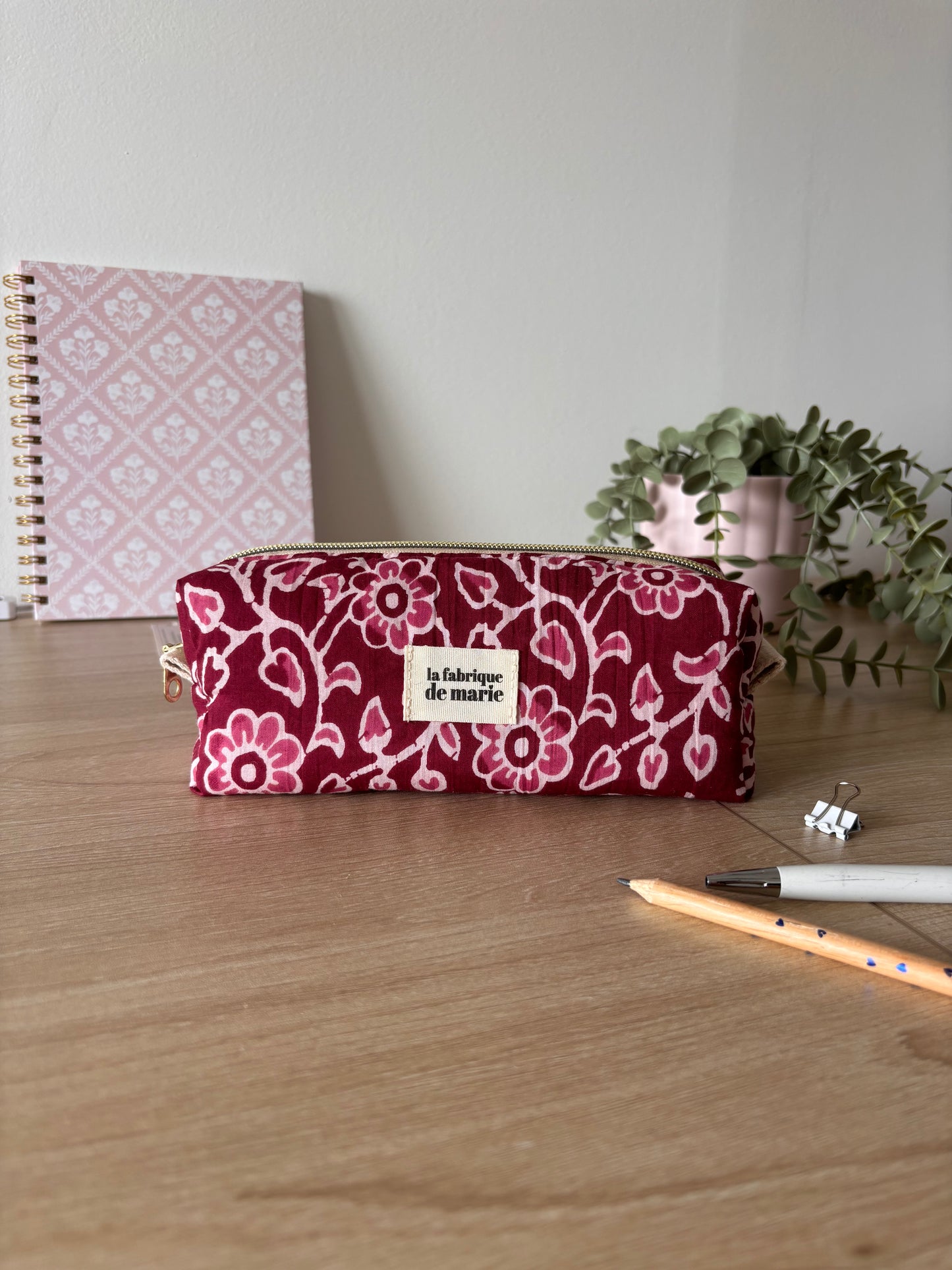 Trousse à crayons – Framboise